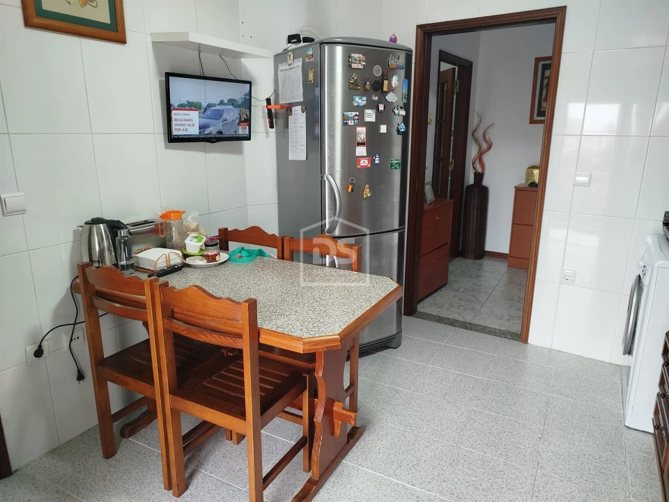 Apartamento T2 para Venda em Currelos, Papízios e Sobral Foto 37