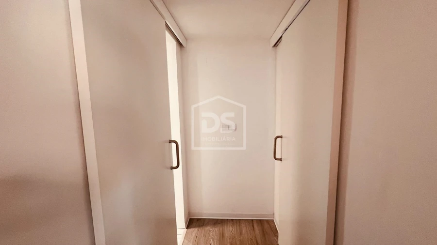 Apartamento T2 para Venda em Seia, São Romão e Lapa dos Dinheiros Foto 12