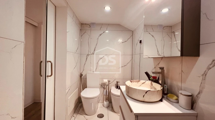 Apartamento T2 para Venda em Seia, São Romão e Lapa dos Dinheiros Foto 13