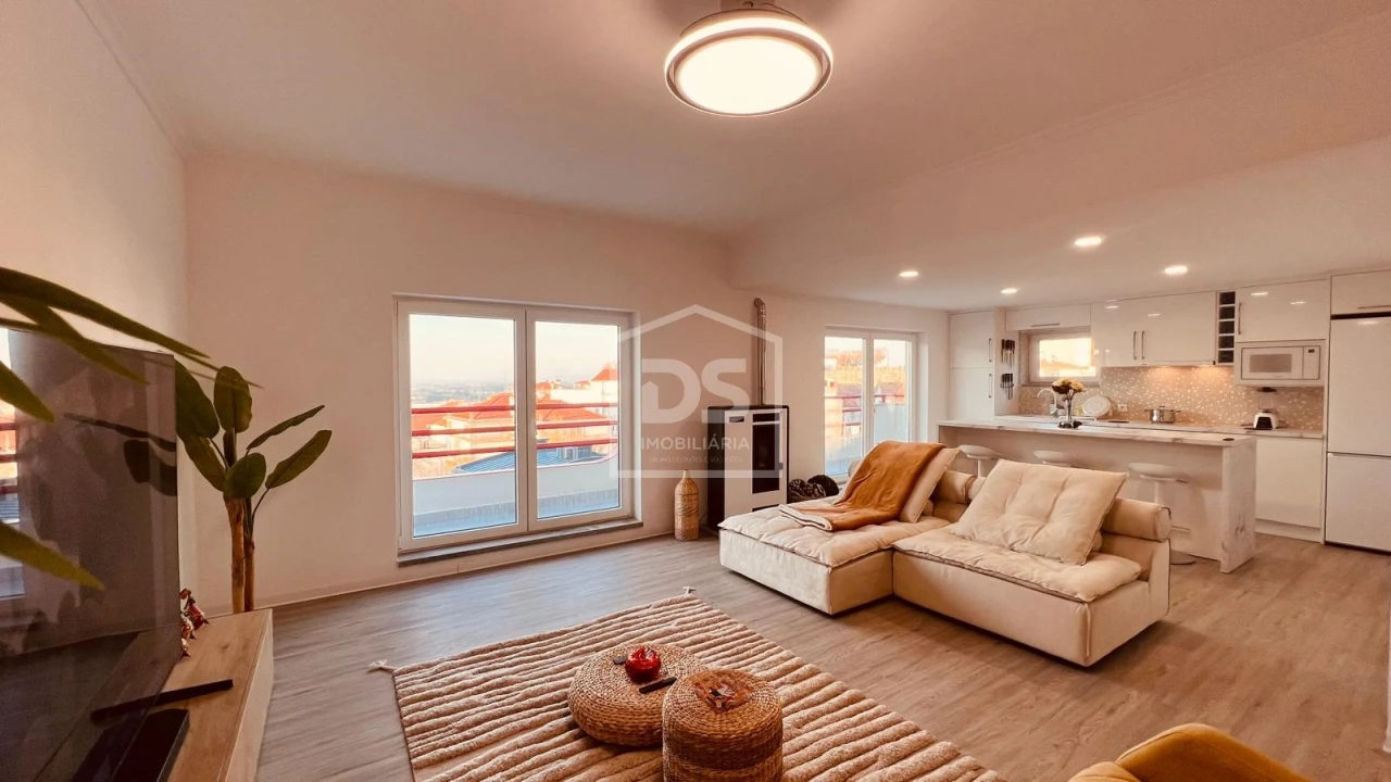 Apartamento T2 para Venda em Seia, São Romão e Lapa dos Dinheiros Foto 1