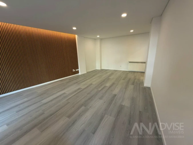 Apartamento T3 para Venda em Viseu Foto 2