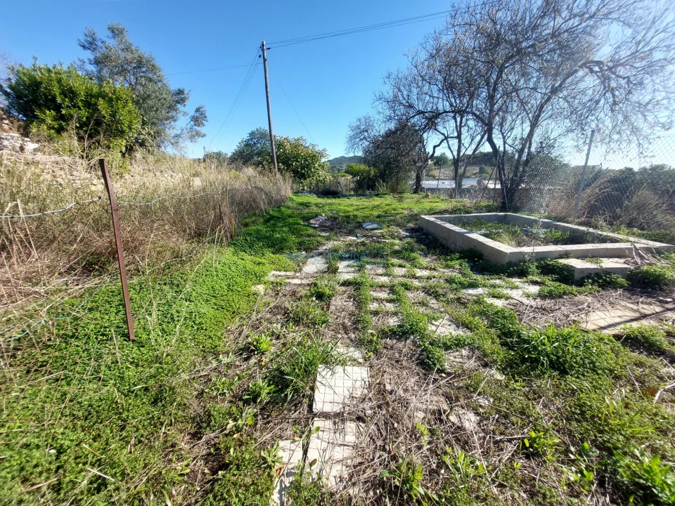 Terreno para Venda em Santa Barbara de Nexe Foto 6