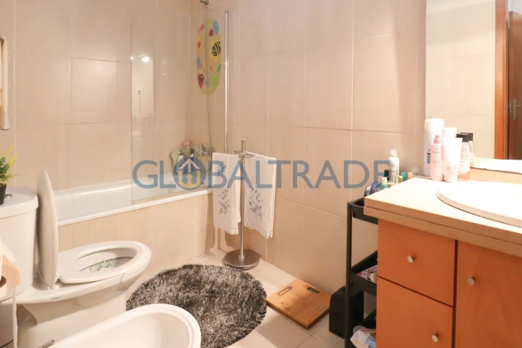 Apartamento T2 para Venda em Fânzeres e São Pedro da Cova Foto 17