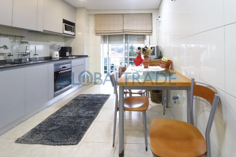 Apartamento T2 para Venda em Fânzeres e São Pedro da Cova Foto 8