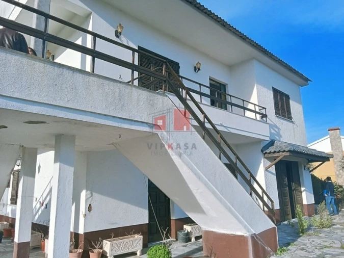 Moradia T4 para Venda em Milharado Foto 5