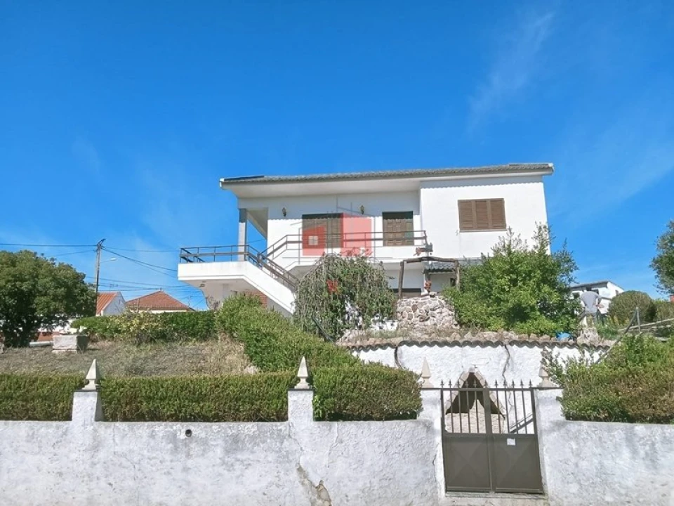 Moradia T4 para Venda em Milharado Foto 1