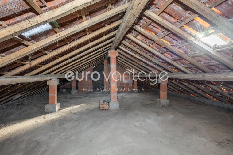 Moradia T3 para Venda em Parceiros e Azoia Foto 17