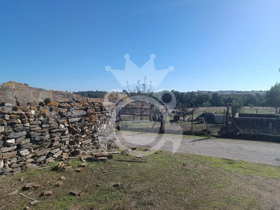 Moradia T3 para Venda em Reguengos de Monsaraz Foto 4