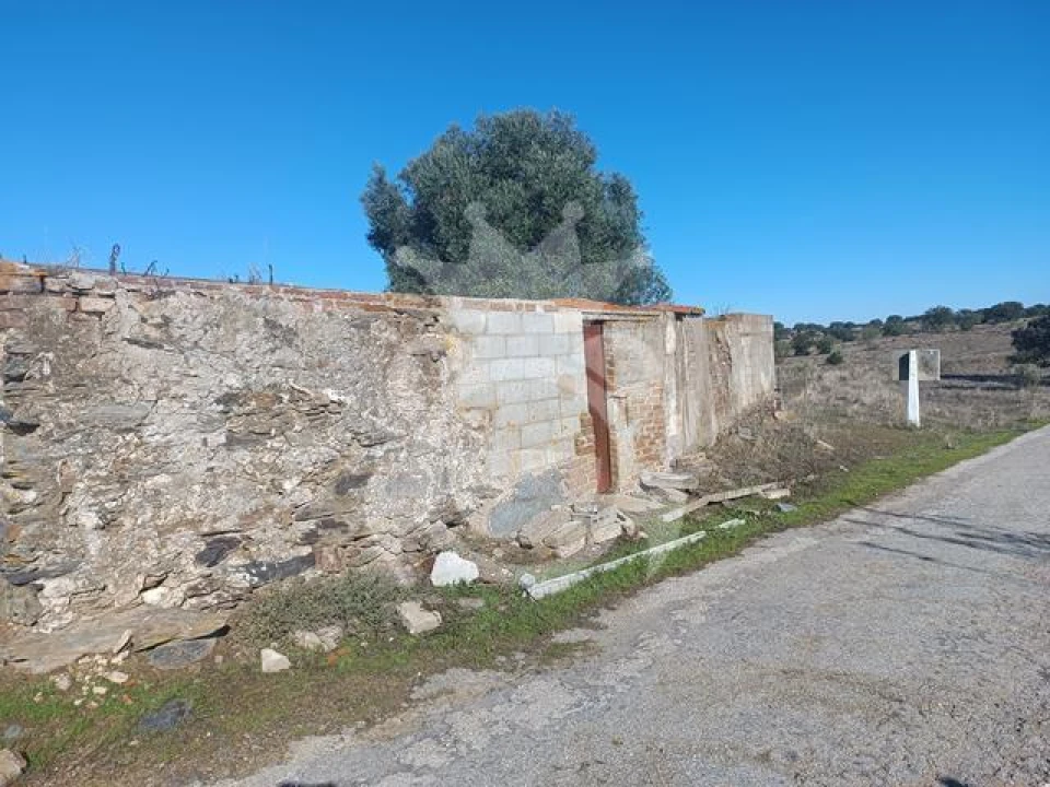 Moradia T3 para Venda em Reguengos de Monsaraz Foto 8