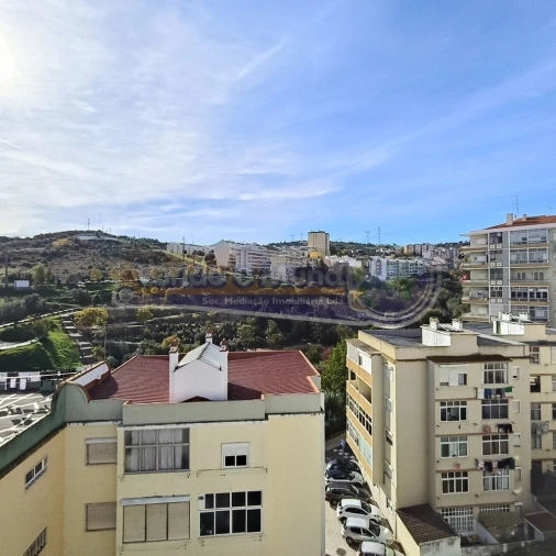 Apartamento T2 para Venda em Vila Franca de Xira Foto 18