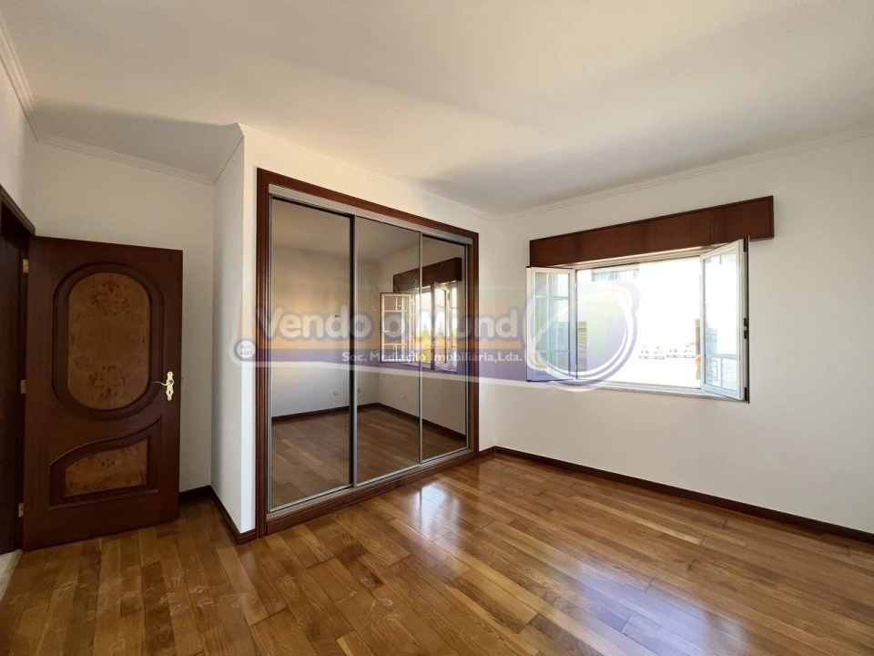 Apartamento T3 para Venda em Samora Correia Foto 16