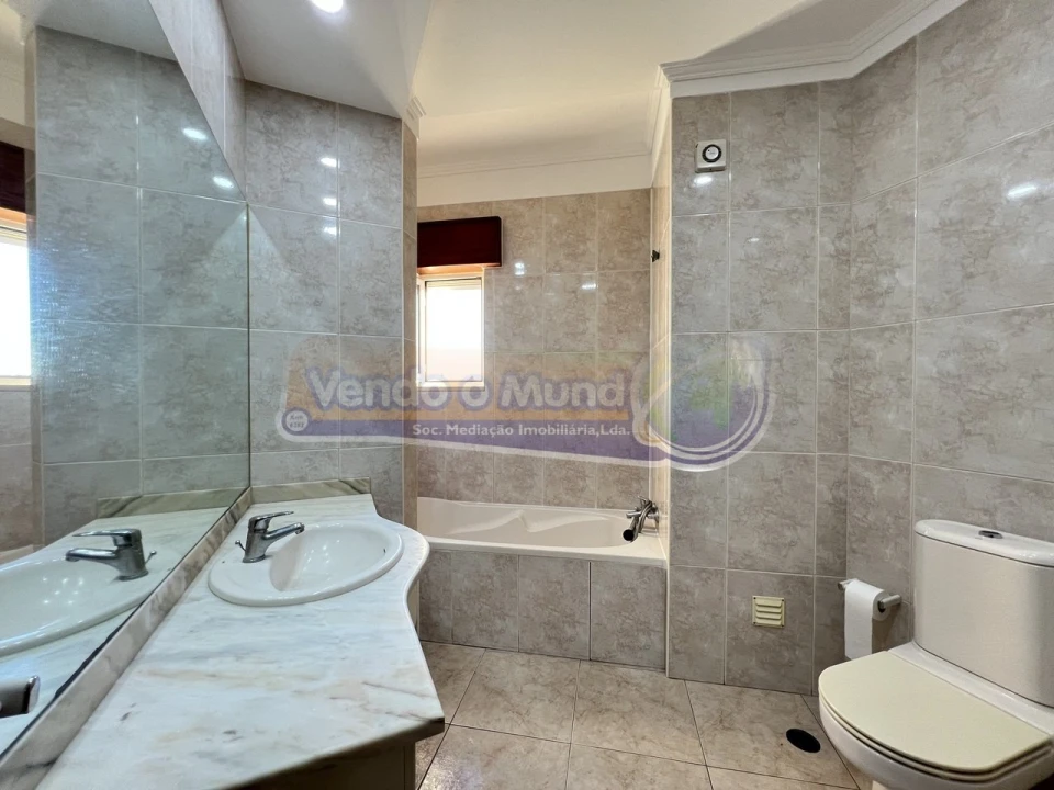 Apartamento T3 para Venda em Samora Correia Foto 12