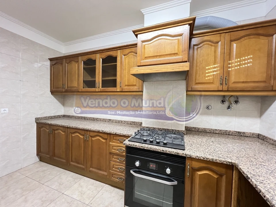 Apartamento T3 para Venda em Samora Correia Foto 8