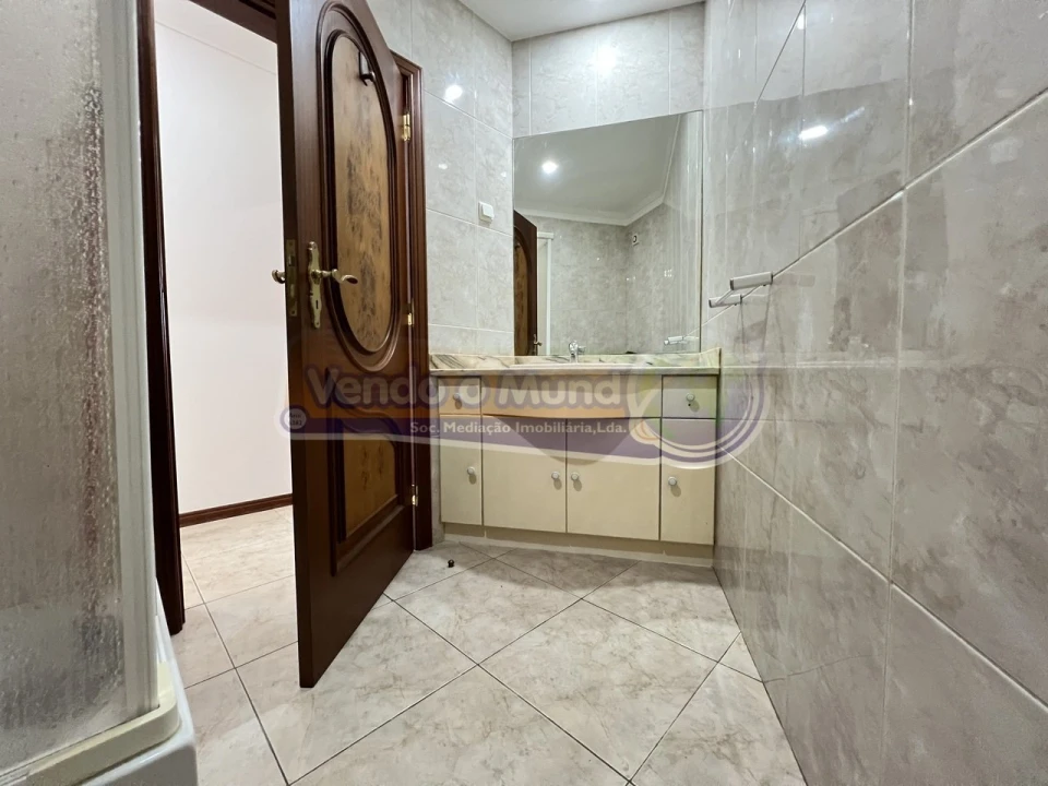 Apartamento T3 para Venda em Samora Correia Foto 14