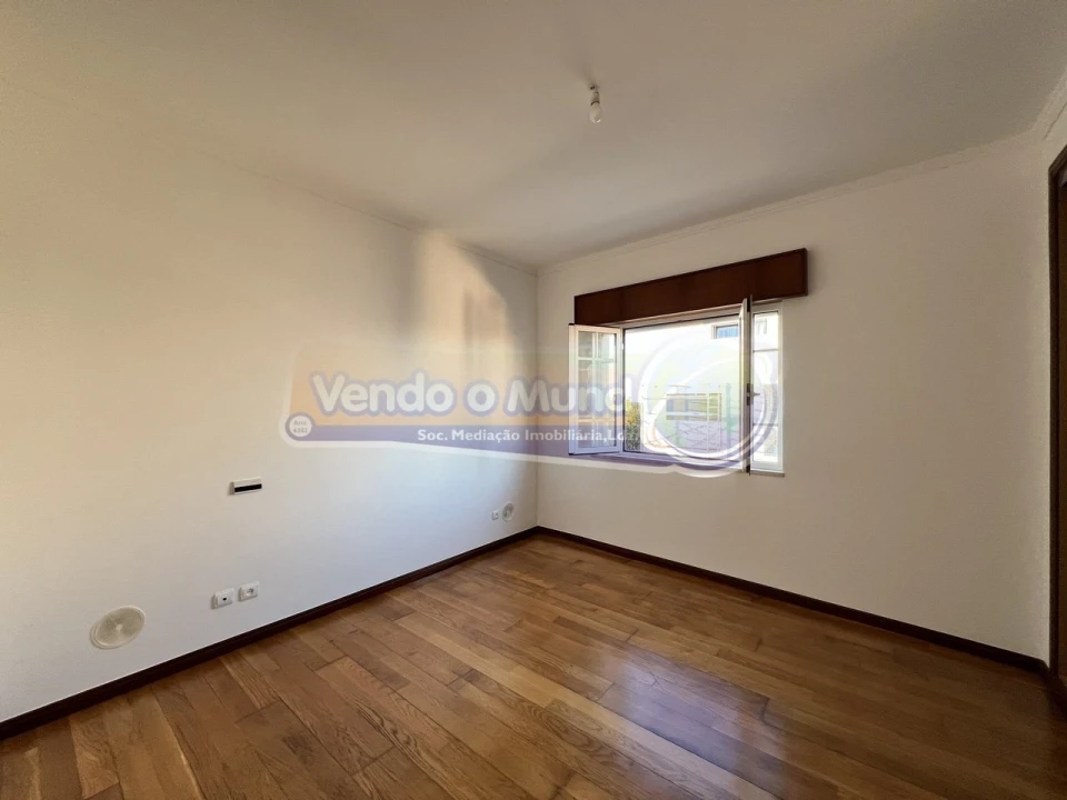 Apartamento T3 para Venda em Samora Correia Foto 17