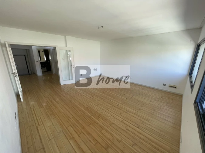 Apartamento T2 para Venda em Costa da Caparica Foto 3