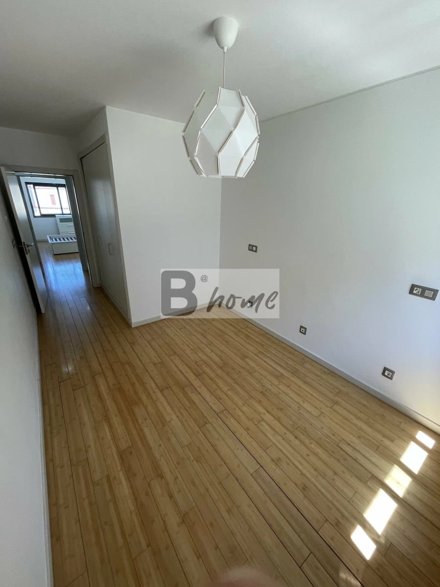 Apartamento T2 para Venda em Costa da Caparica Foto 10