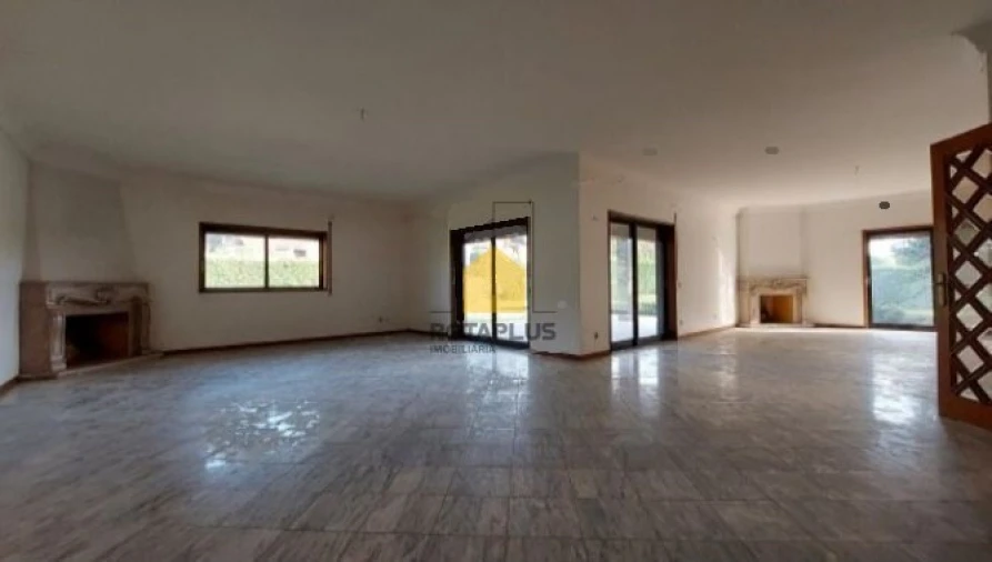 Moradia T5 para Venda em Ruivães e Novais Foto 3