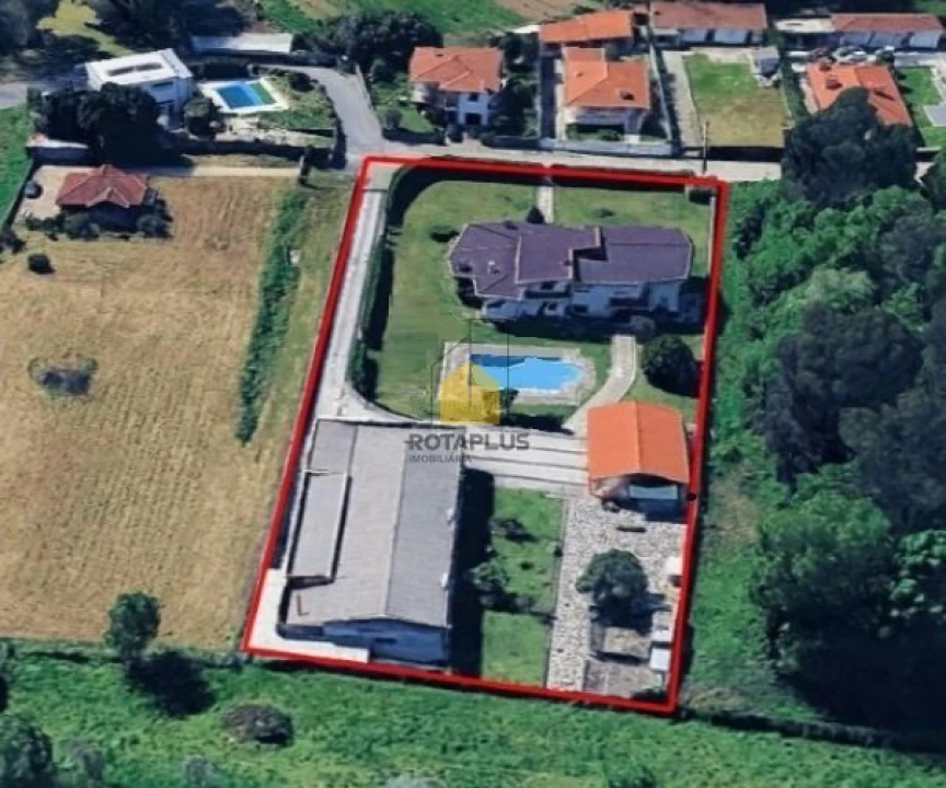 Moradia T5 para Venda em Ruivães e Novais Foto 7