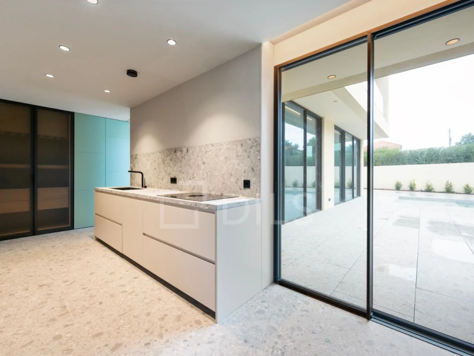 Moradia T5 para Venda em Cascais e Estoril Foto 4