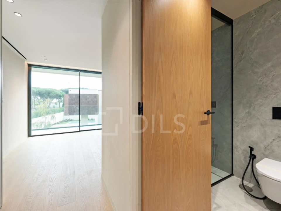 Moradia T5 para Venda em Cascais e Estoril Foto 30