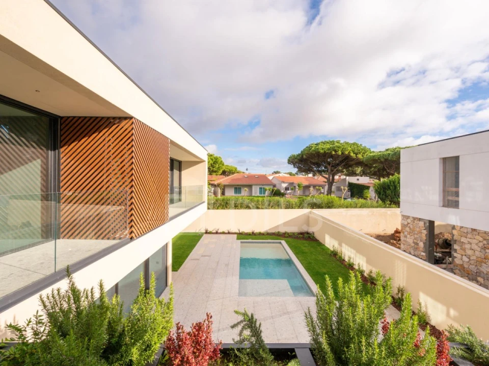 Moradia T5 para Venda em Cascais e Estoril Foto 2