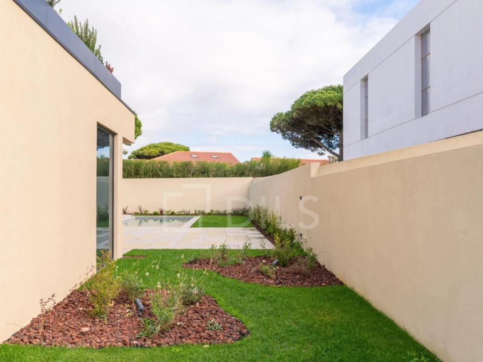 Moradia T5 para Venda em Cascais e Estoril Foto 35