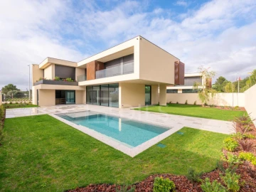 Moradia T5 para Venda em Cascais e Estoril