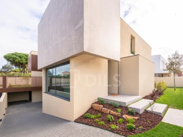 Moradia T5 para Venda em Cascais e Estoril