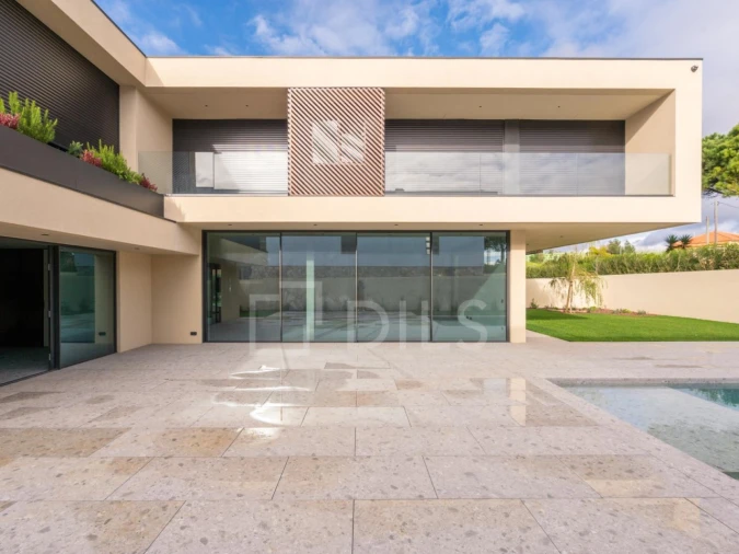 Moradia T5 para Venda em Cascais e Estoril Foto 11
