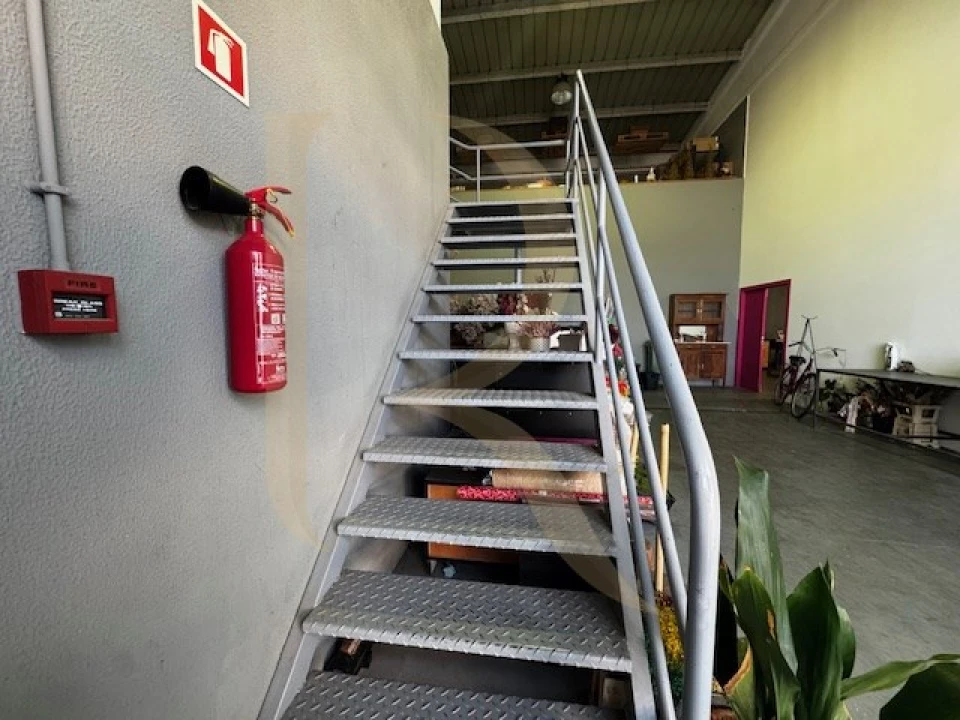 Armazém para Arrendamento em Seixal, Arrentela e Aldeia de Paio Pires Foto 3