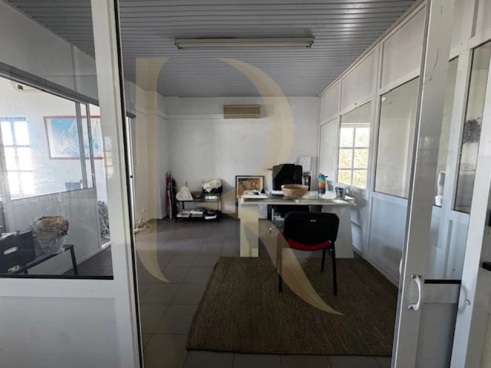 Armazém para Arrendamento em Seixal, Arrentela e Aldeia de Paio Pires Foto 9