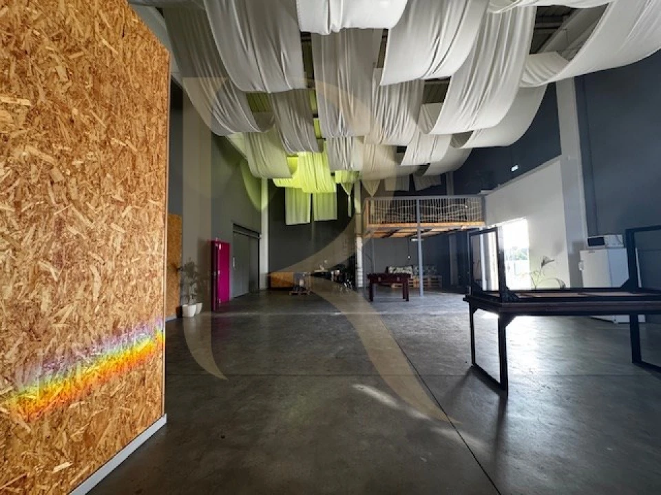 Armazém para Arrendamento em Seixal, Arrentela e Aldeia de Paio Pires Foto 13