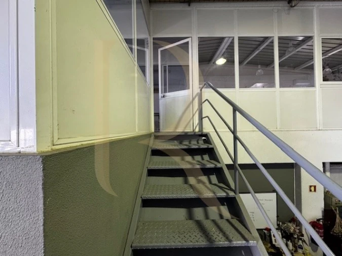 Armazém para Arrendamento em Seixal, Arrentela e Aldeia de Paio Pires Foto 4