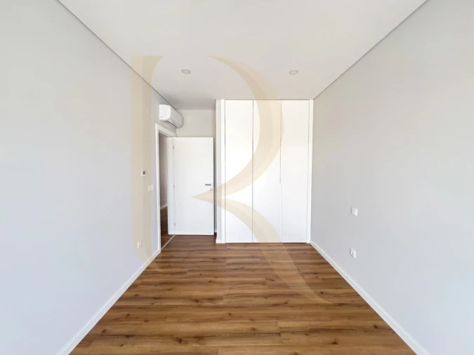 Apartamento T2 para Venda em Fernao Ferro Foto 17