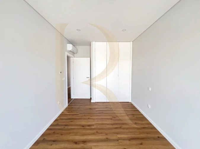 Apartamento T2 para Venda em Fernao Ferro Foto 24