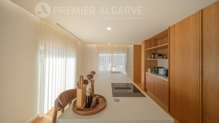 Moradia T4 para Venda em Conceição e Estoi Foto 9