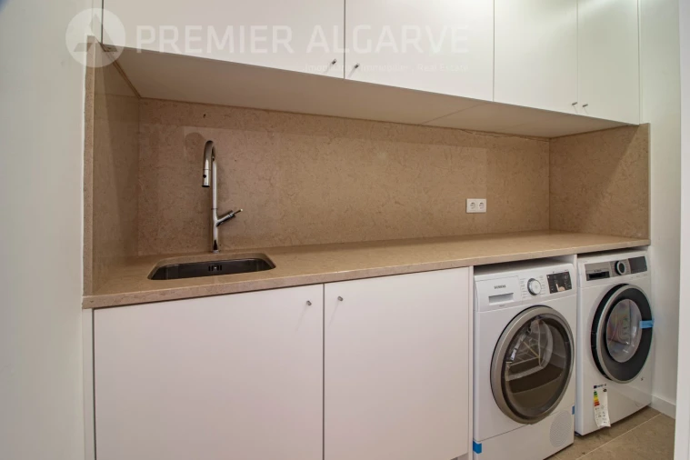 Moradia T4 para Venda em Conceição e Estoi Foto 11