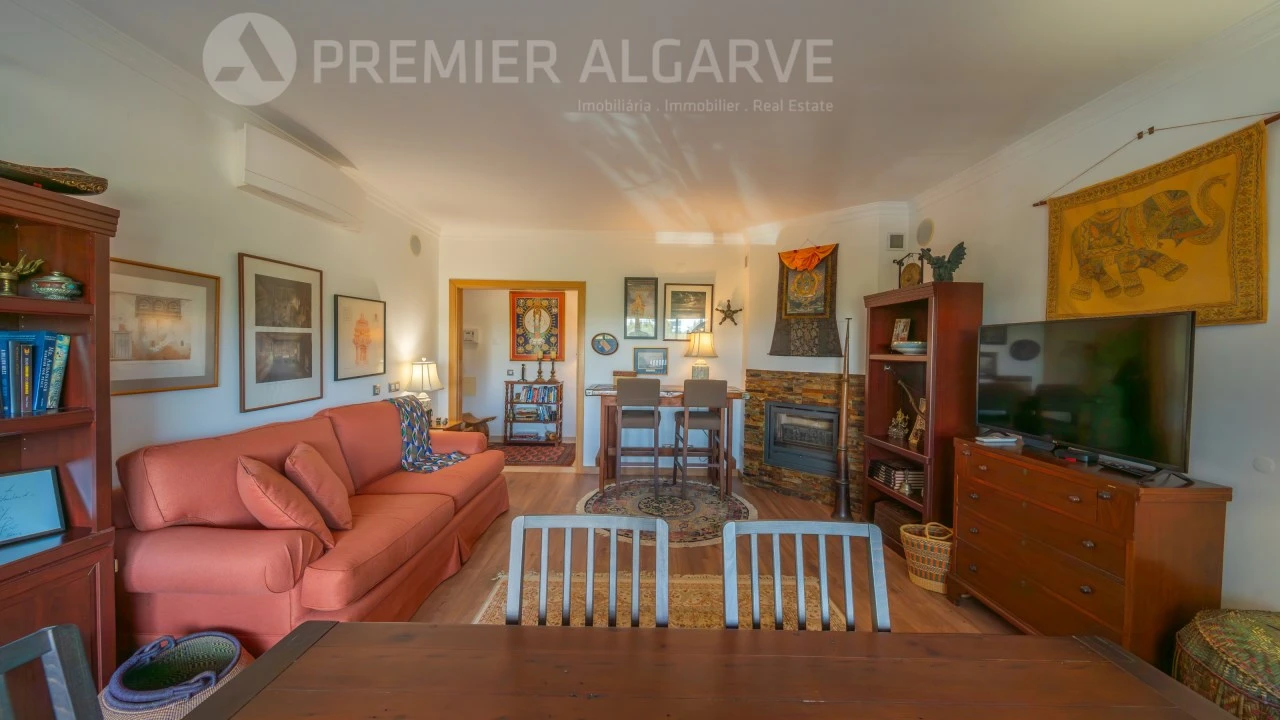 Apartamento T2 para Venda em São Brás de Alportel Foto 3