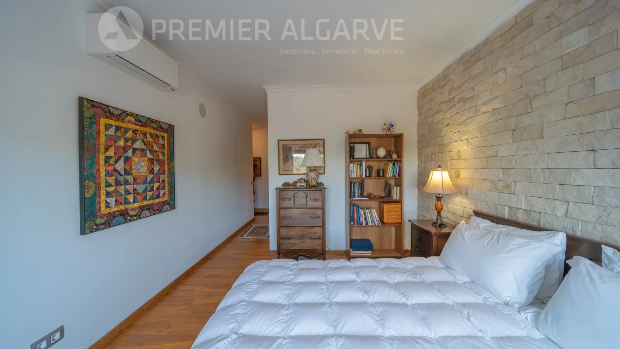 Apartamento T2 para Venda em São Brás de Alportel Foto 16