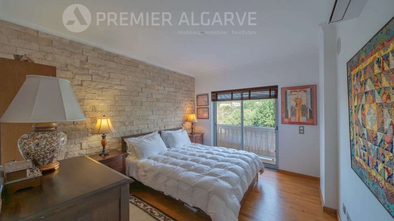 Apartamento T2 para Venda em São Brás de Alportel Foto 1