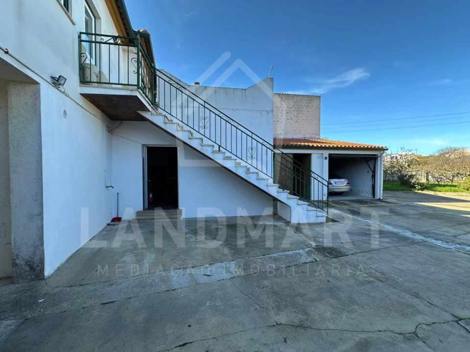 Moradia T2 para Venda em Benedita Foto 24