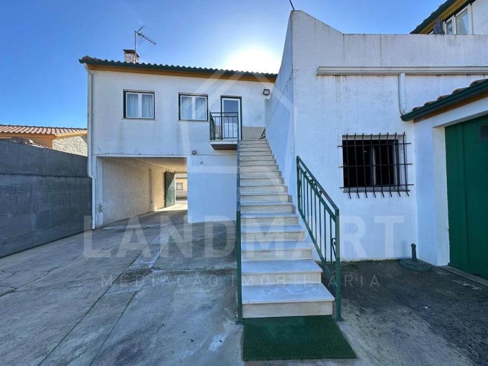 Moradia T2 para Venda em Benedita Foto 40