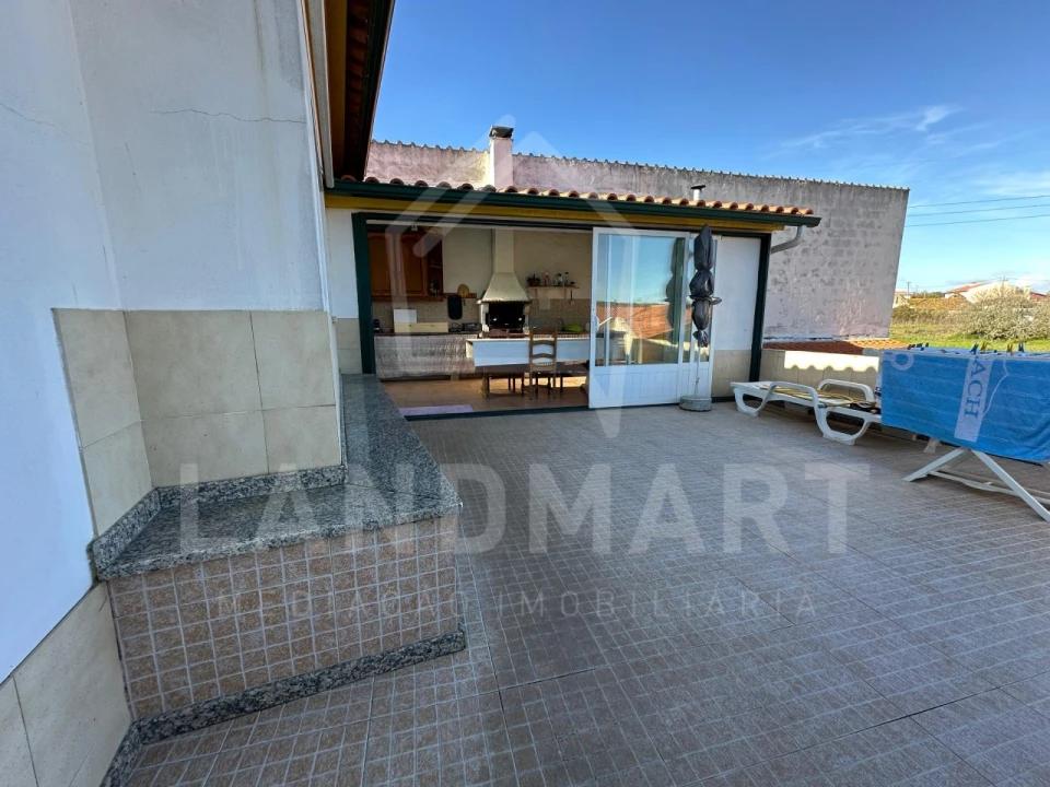 Moradia T2 para Venda em Benedita Foto 18