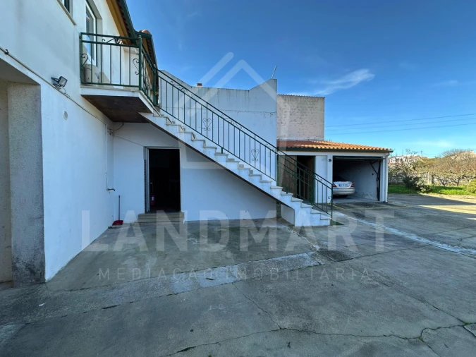 Moradia T2 para Venda em Benedita Foto 24