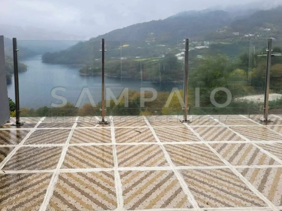 Moradia T3 para Venda em Ventosa e Cova Foto 3