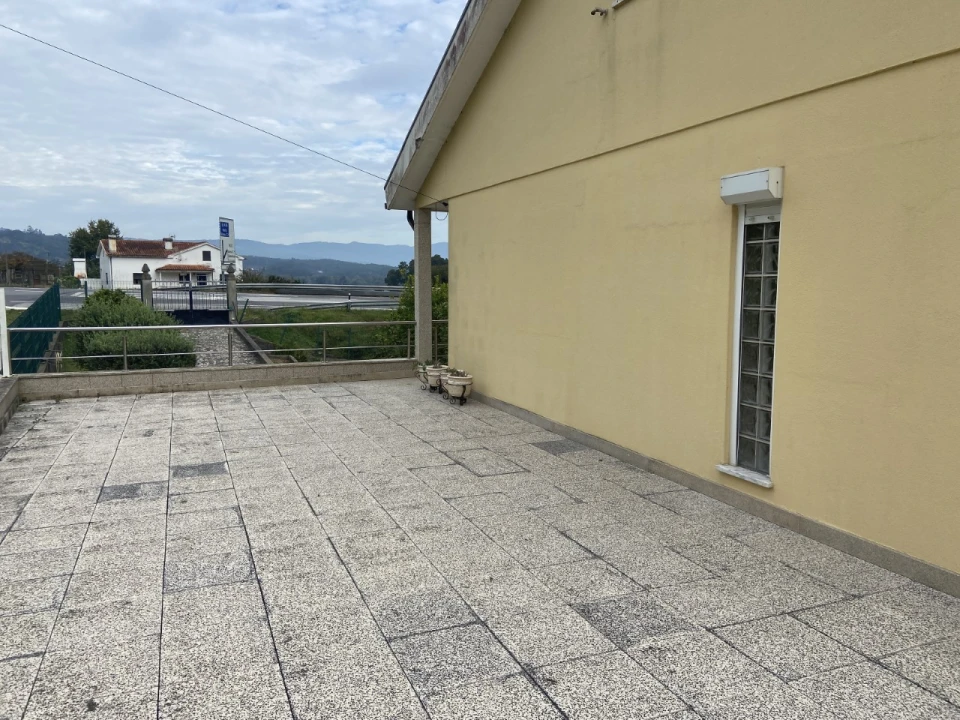 Moradia T3 para Venda em Gondarem Foto 14