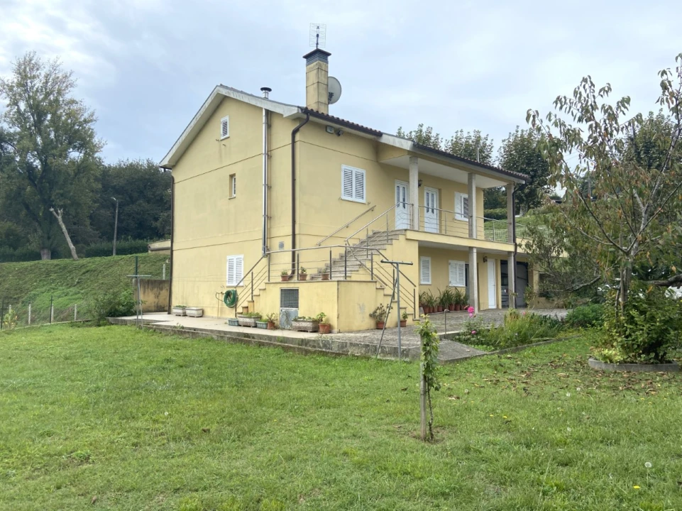 Moradia T3 para Venda em Gondarem Foto 44