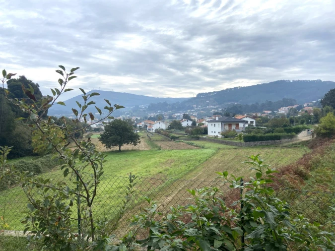 Moradia T3 para Venda em Gondarem Foto 40