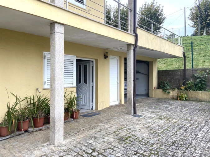 Moradia T3 para Venda em Gondarem Foto 42